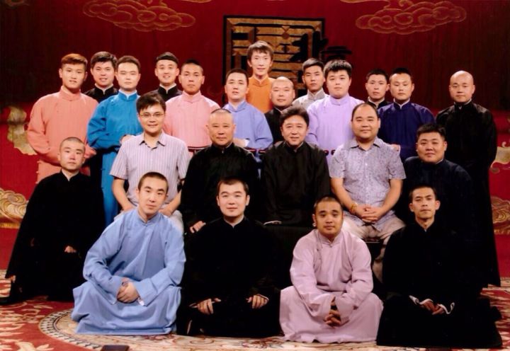 德云社鹤字科拜师13周年,郭德纲徒弟发文谢师,众人境遇大不相同