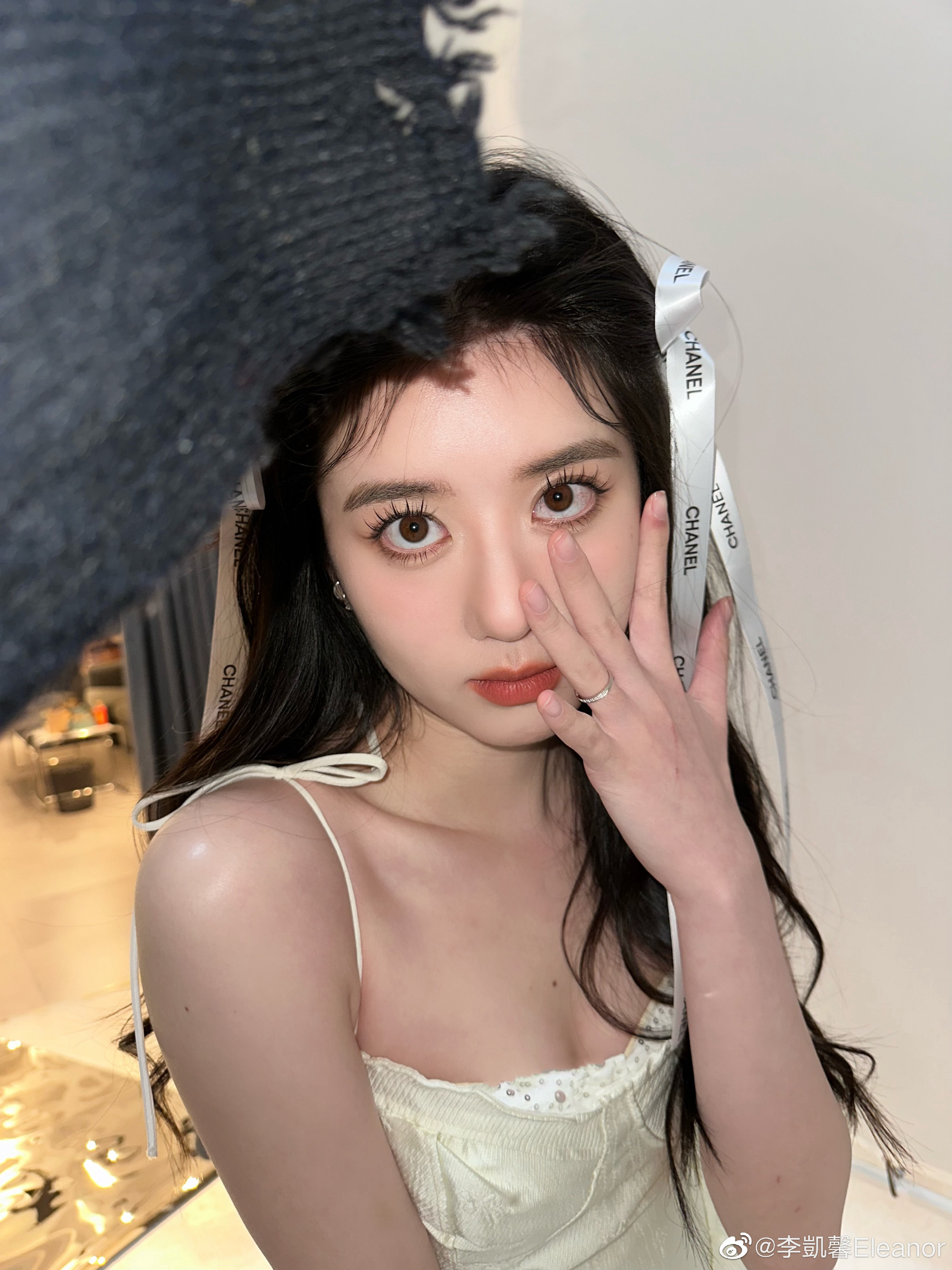 甜宠女星李凯馨晒最新写真,网友:保持这种风格!超仙超美的