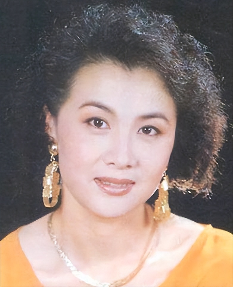 李媛媛:37岁爆红,41岁为腹中孩子离世,成丈夫余生之痛