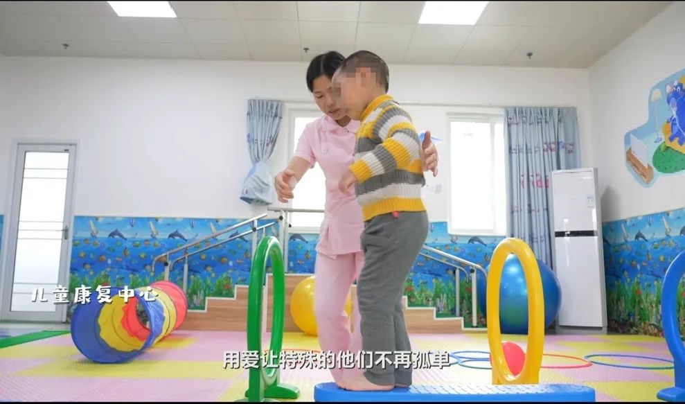 绵阳市第三人民医院儿科:8 两重「早到天使」闯过生死关的背后