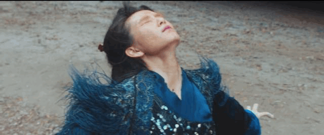 欧阳克突然找到梅超风,设局夺取九阴真经,受伤的梅超风恰好被黄药师