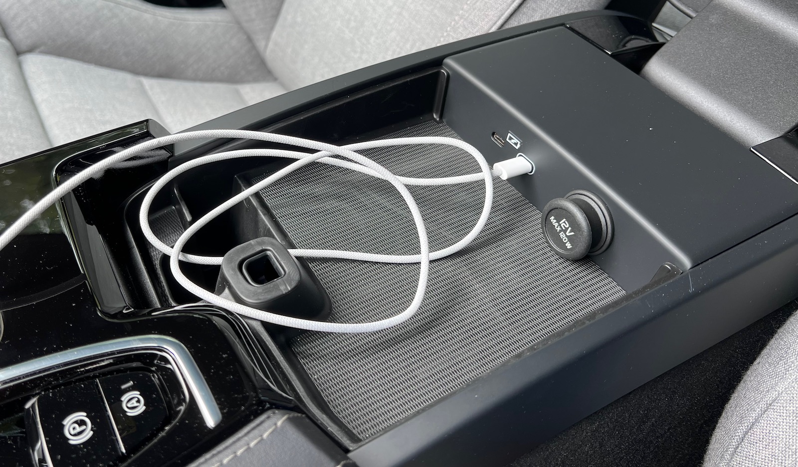 亲身体验沃尔沃双屏苹果地图 carplay 体验