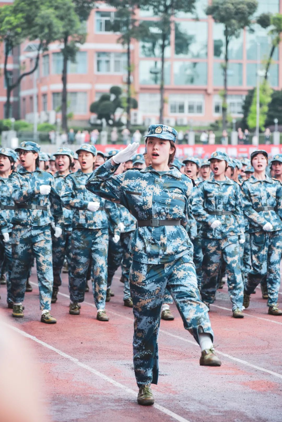 绵阳师范学院军训服图片