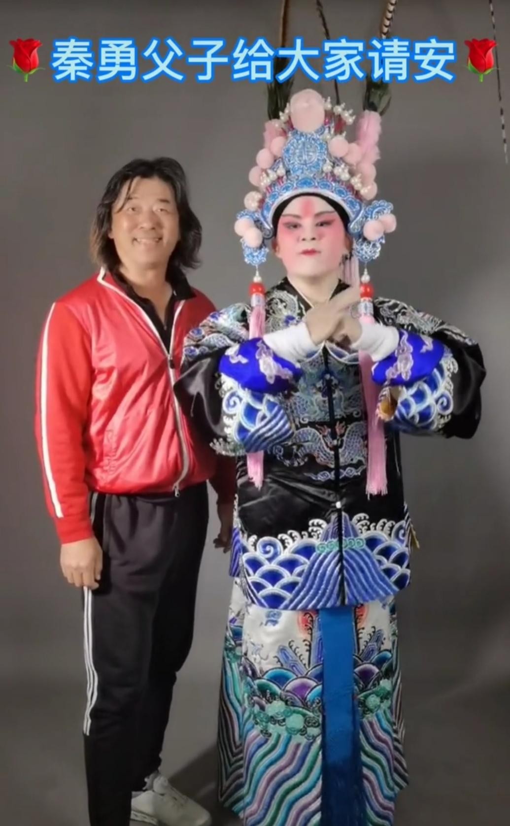 52岁秦勇带患病儿子现身,头发邋遢似稻草,妻子多年不见踪影?