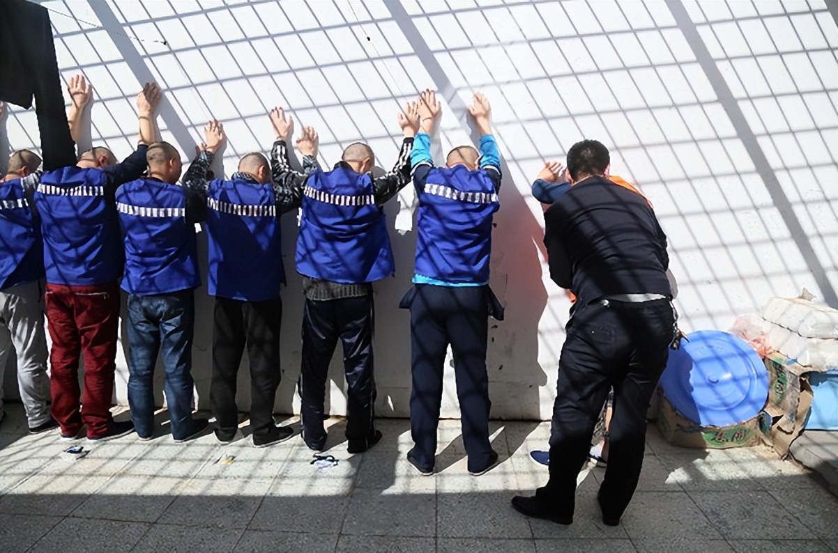 神木市看守所多措并举确保"五一"节前监所安全稳定