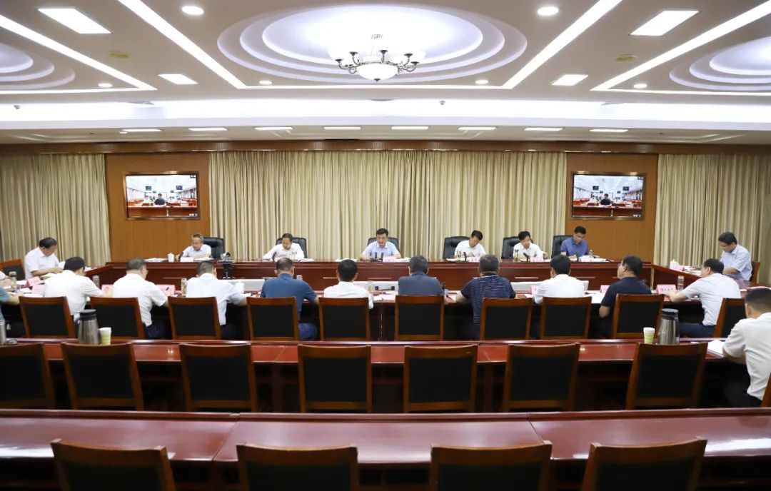 胡明文:加快打造整车,零部件,后市场"三位一体"发展格局