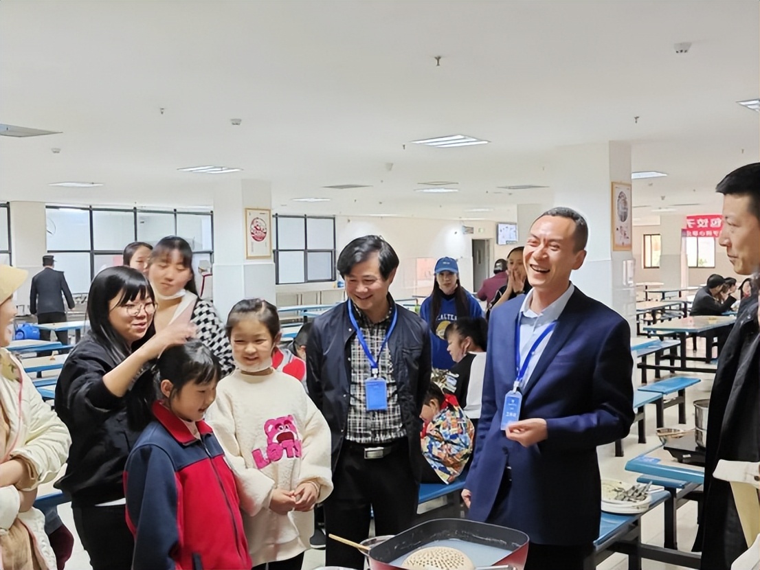 幸福"饺饺者"!成都磨子桥小学分校开展劳动技能比赛