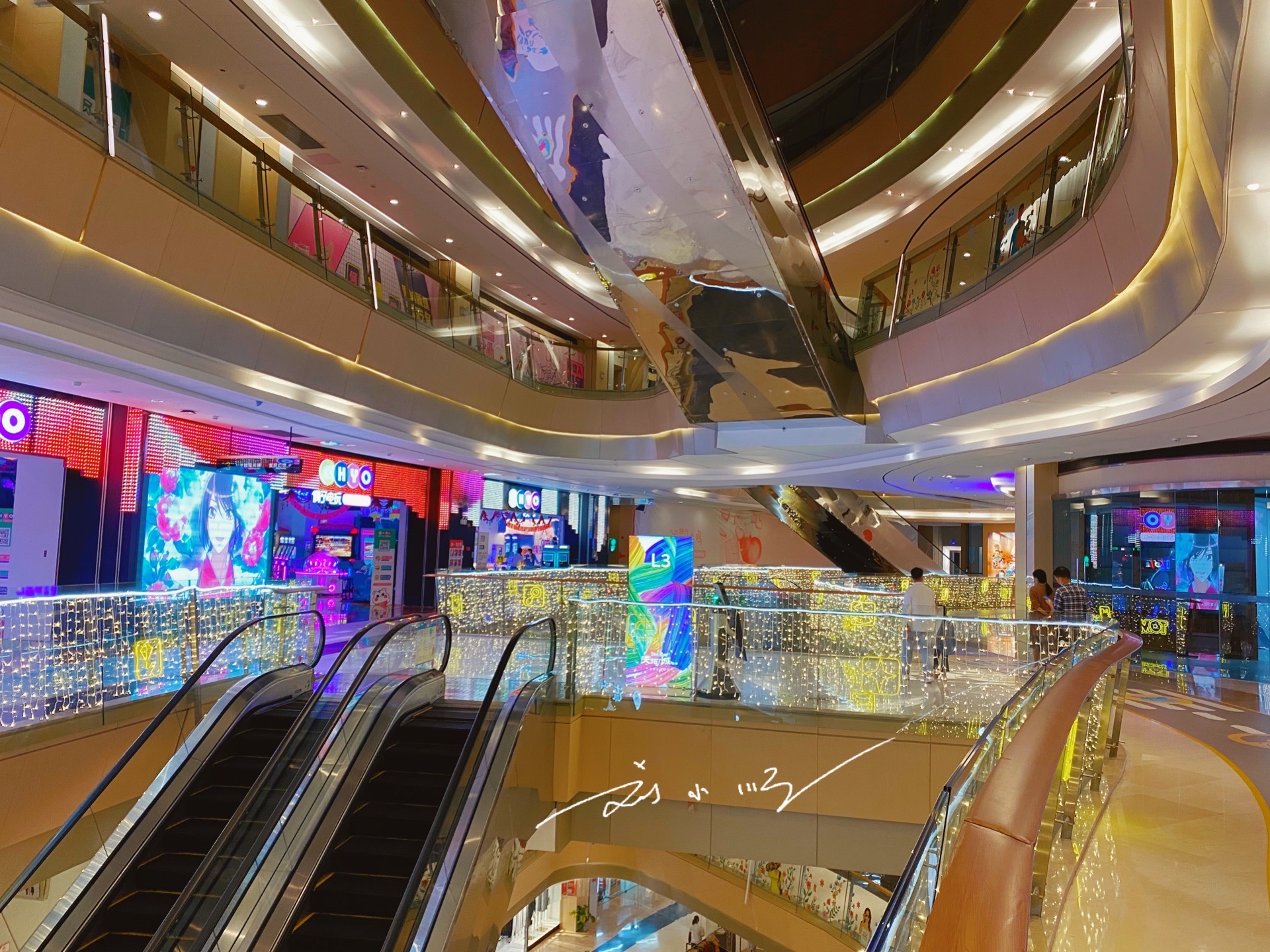 广东佛山有一家老牌商场,与广州著名商场同名,可惜人气却不旺