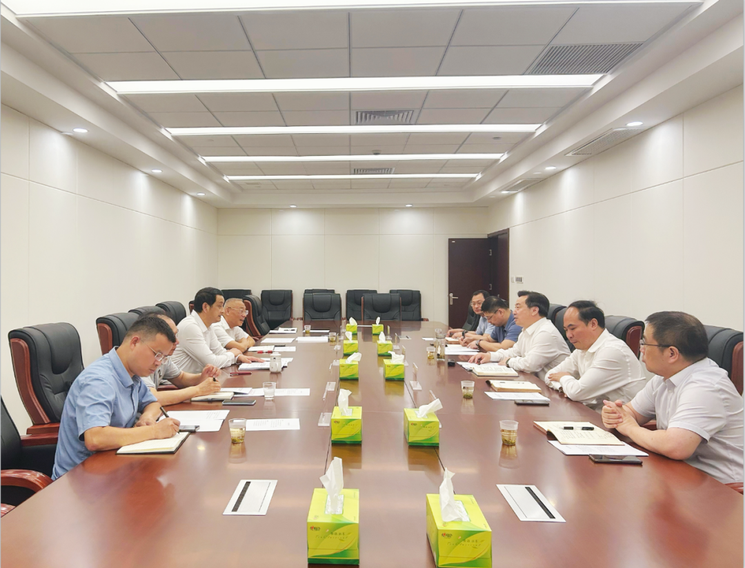 刘海军与武汉市副市长汪元程一行座谈