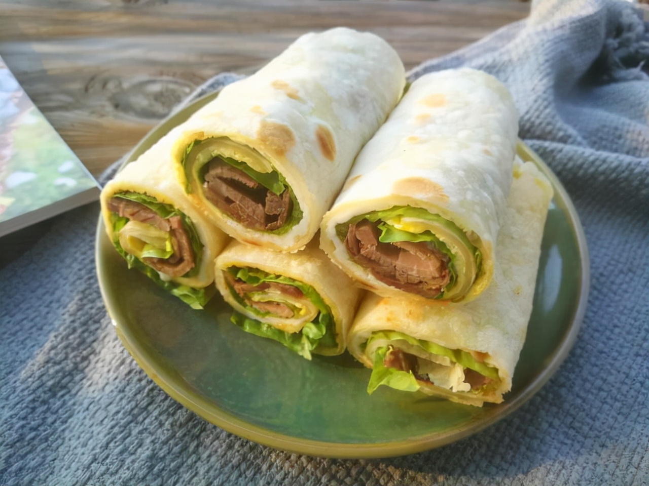 3种让人吃上瘾的鸡蛋饼菜谱,步骤详细,照着做,每天早餐不犯愁