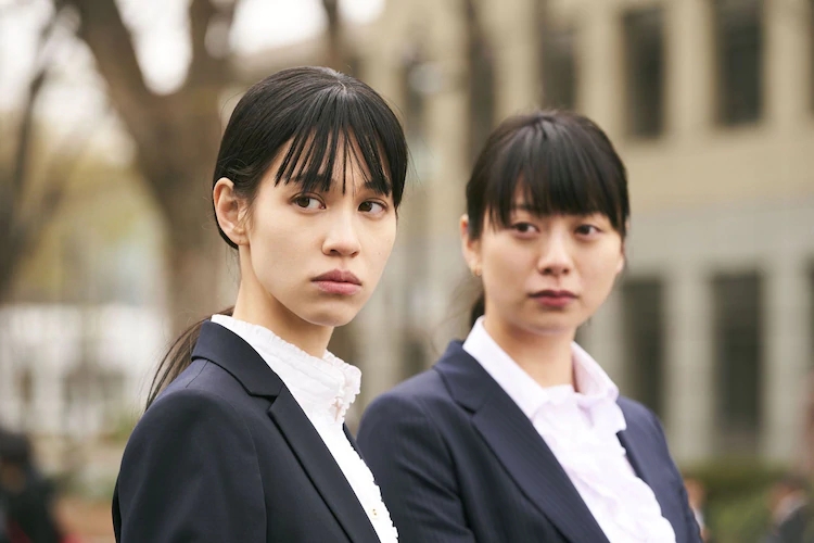 日本新时代女性之间的美好,亦是浓妆淡抹总相宜