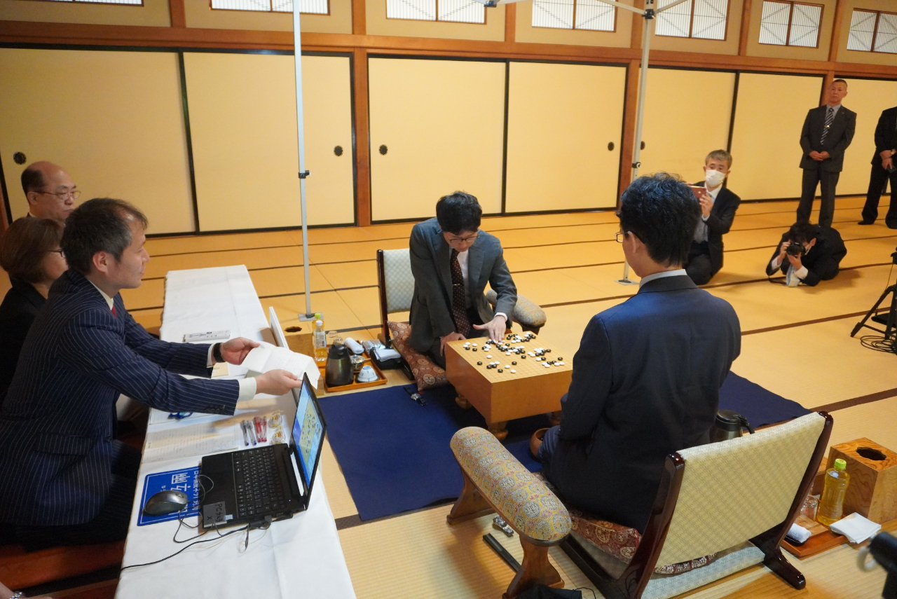 国内棋战16连胜,一力辽状态爆棚—本因坊战第2局简析