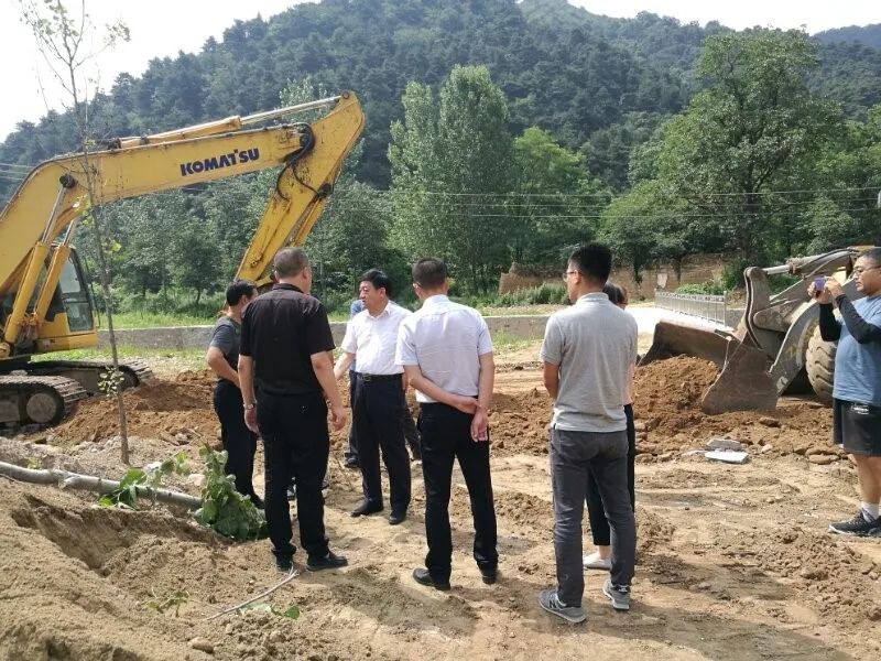 王吉敏调研闻喜县青山村帮扶修路项目