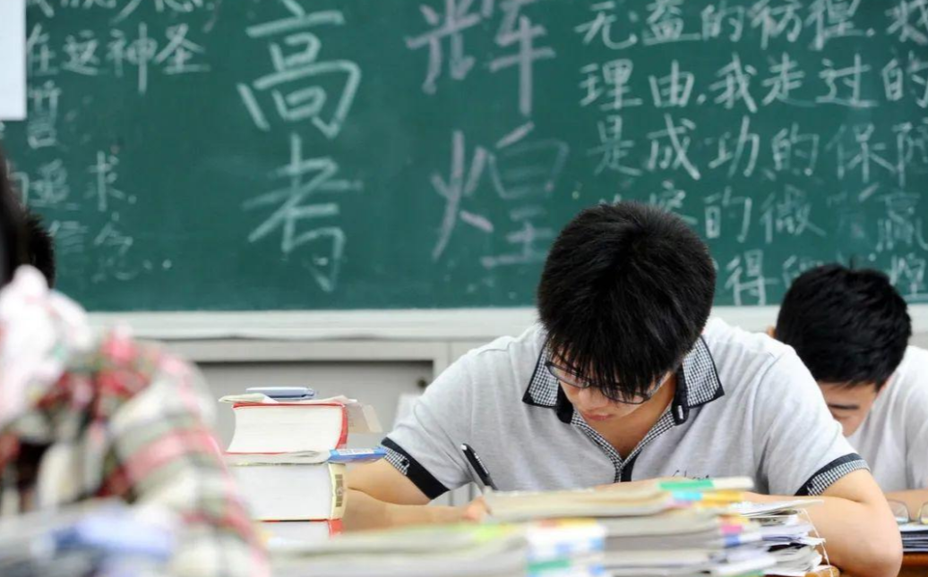 09年,"农民工"刘爱兵毫无征兆将一家13口灭门,村民:见人就杀