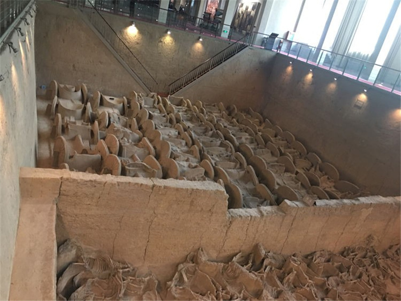 山西农民"侯百万"神秘暴富,引警方高度怀疑,专家叹息:来晚了