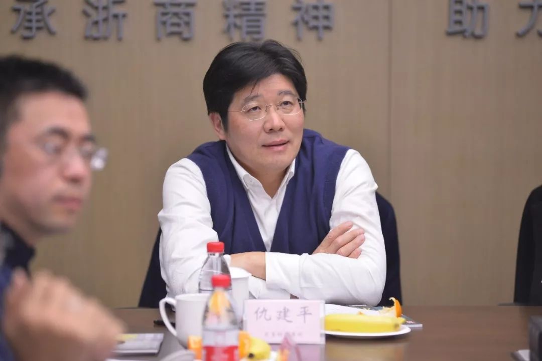 宁波百亿富豪仇建平:从穷小子逆袭为行业大佬,他是如何做到的?