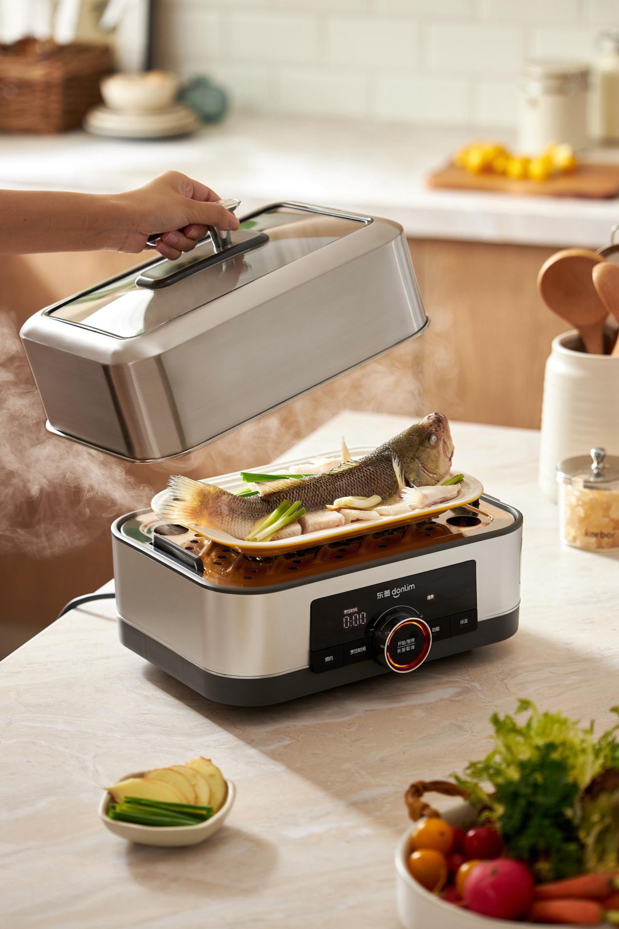 家宴高效一锅出,东菱电蒸锅速蒸/汽锅/蒸炖三合一烹饪更便捷