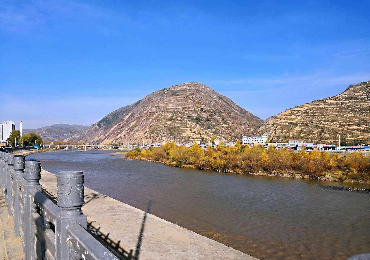 甘肃不大,创造神话,岷县牛骨头糊糊,一碗牛气冲天的硬核早餐