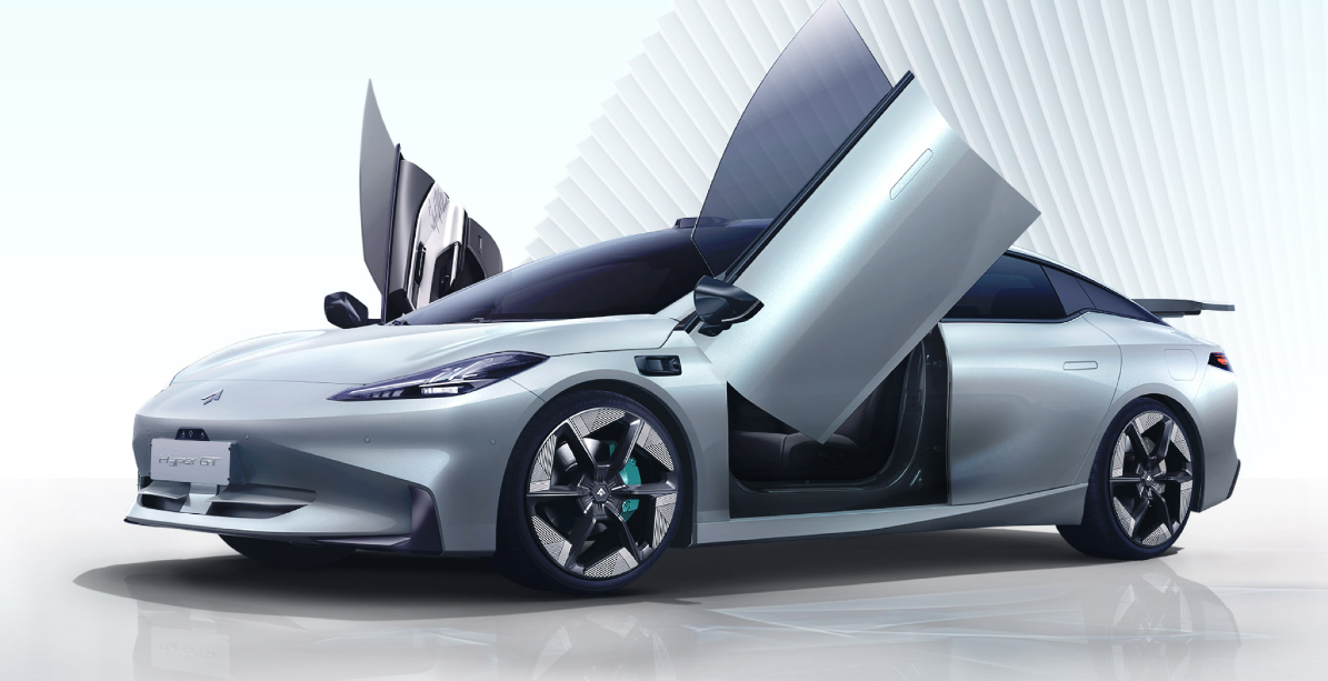 超低风阻量产车昊铂gt,21.99万元便可拥有科幻旋翼