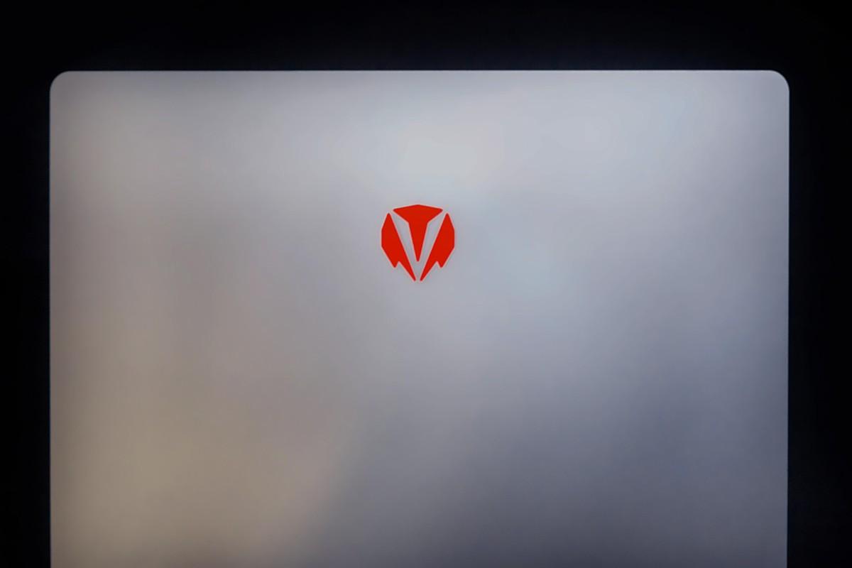 神舟笔记本换脸 这logo就俩字:好看