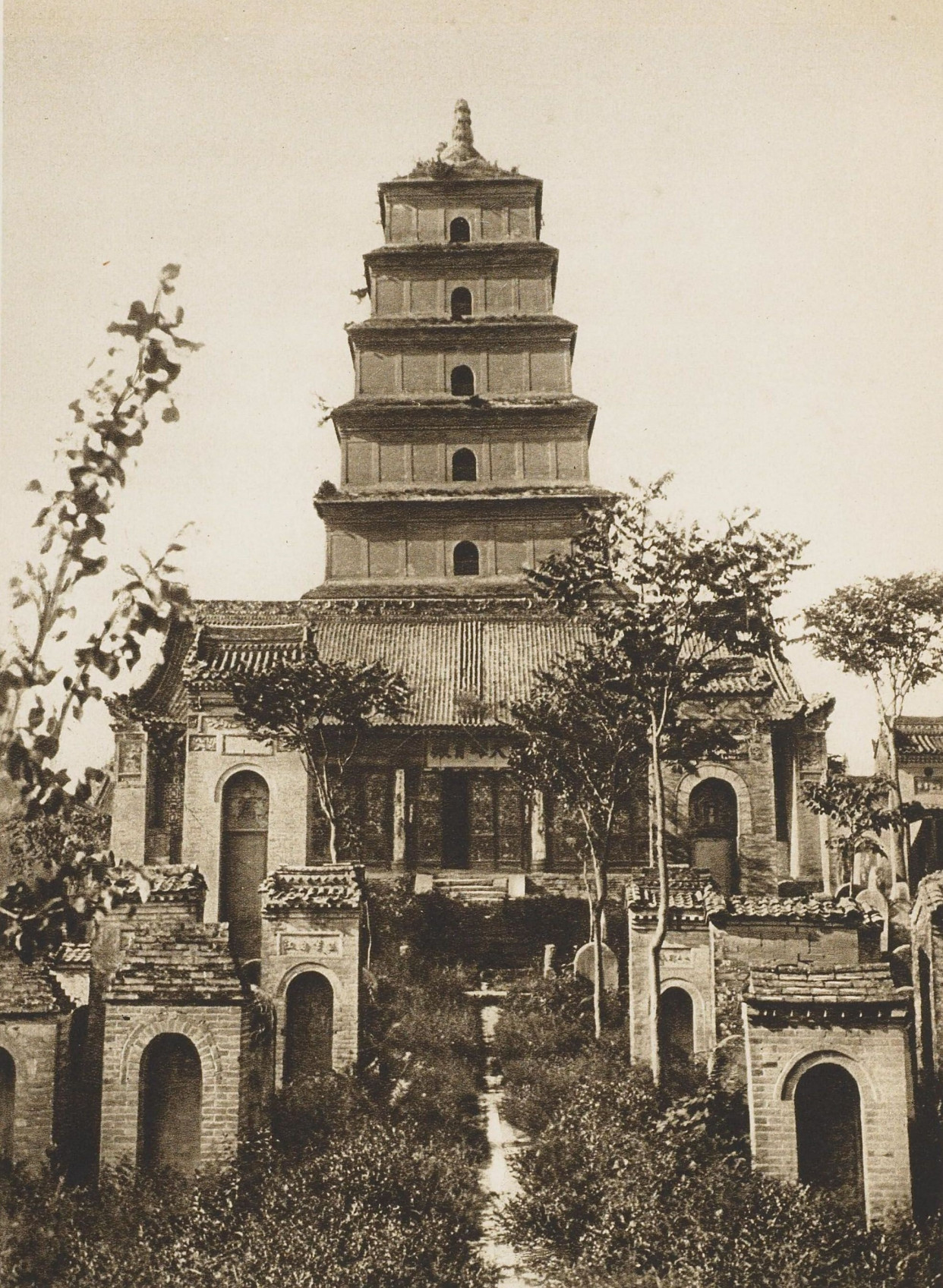 柏石曼清末中国行(9)1908年的西安古城与华山老照片