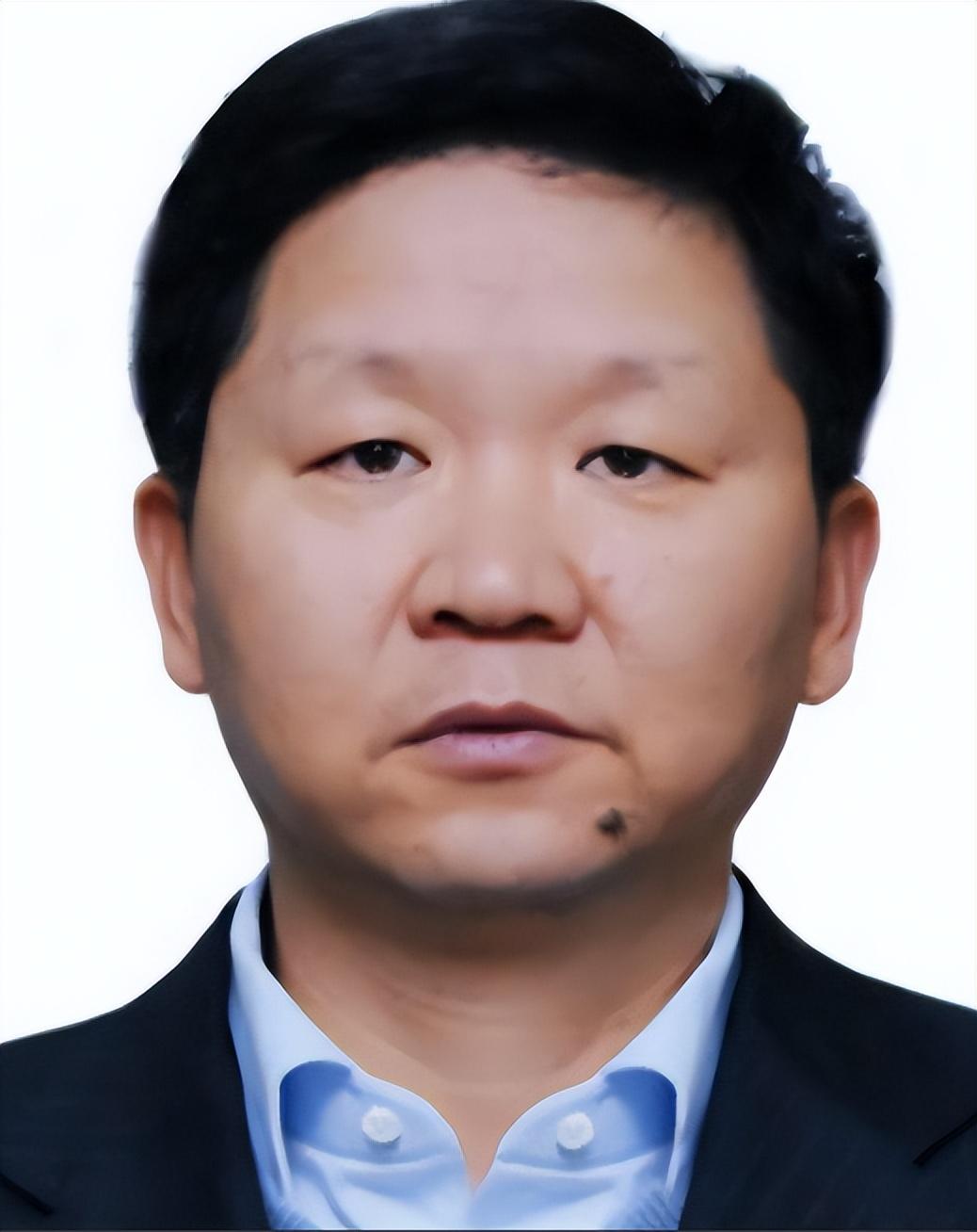 纪实:"老虎"赵文彬:爱打高尔夫,受贿2269万送情妇300万豪宅