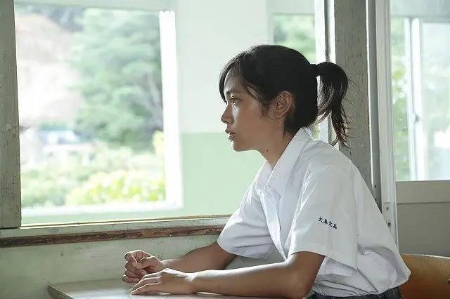 以《第二扇窗》为例,剖析导演河濑直美镜头下的女性主义视角