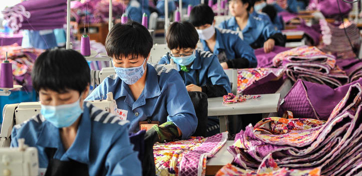 女白领赵醒贪污24万被判7年,一入监狱就耍花招,狱警:太狡猾了