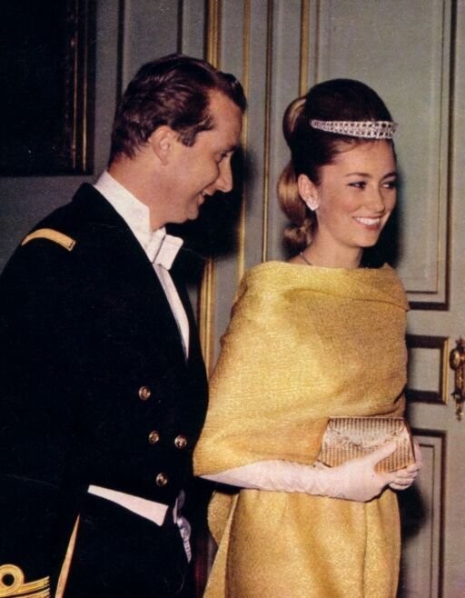 "天鹅王后"保拉:美貌不输赫本,丈夫出轨16年,容颜憔悴爱无踪