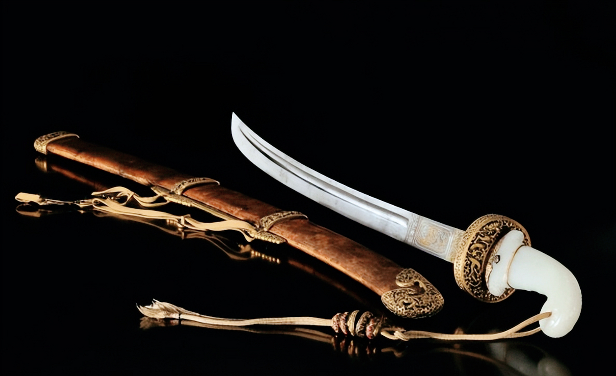 "2005年,德国拍卖一把中国古董宝刀,可买家们觉得是赝品,不肯出高价!