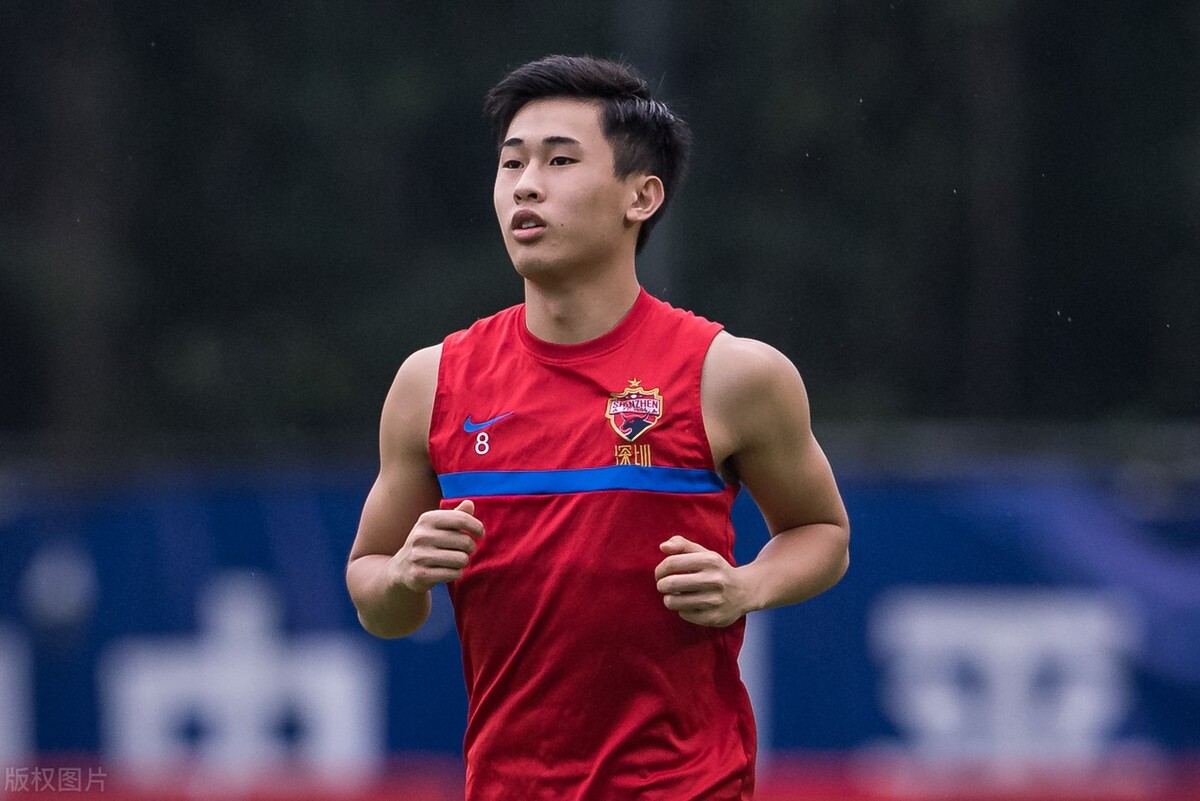 曝戴伟浚已经入籍深圳,足协杯连过4人,球迷喊话进国足!