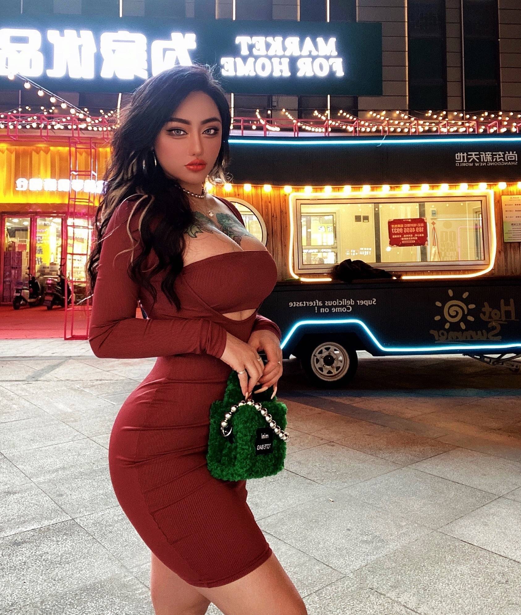 网络红人「你辣椒姐啊」的一组100张生活写真集辣眼