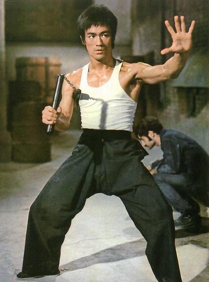 【传奇人物】功夫片的开创者,师承叶问,他就是.