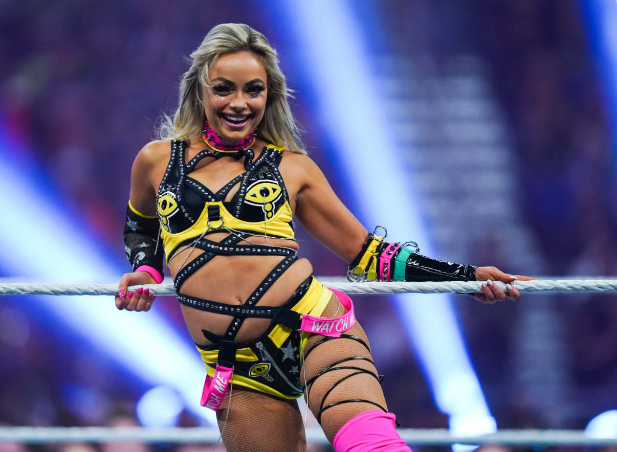 wwe女子摔角明星丽芙·摩根涉嫌藏毒被捕