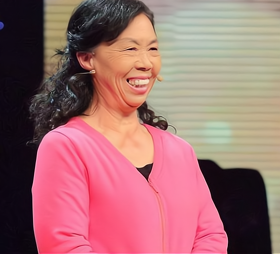 张美娥:61岁成周星驰御用丑角,演2部戏赚2套房,如今她怎样了?