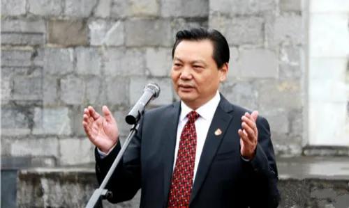 独山"城建狂魔"潘志立覆灭全纪录:当官盲目举债,还不忘发大财