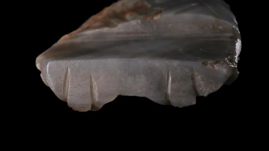 华山论鉴专家点评:明代·和田青玉真武大帝造像