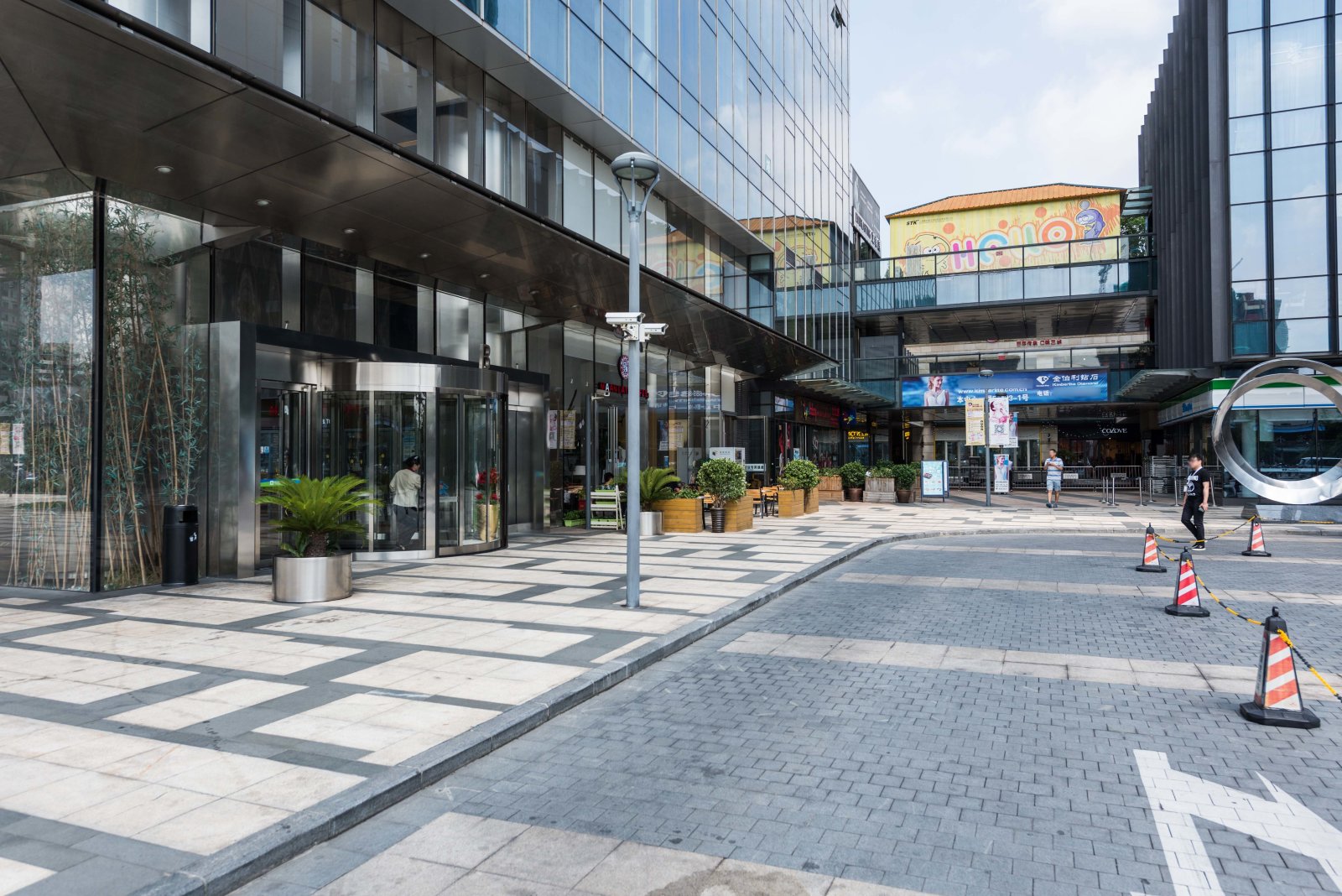 上海绿地中心-龙华中路600号