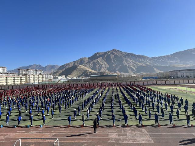 别出心裁的山南市二高学生社团