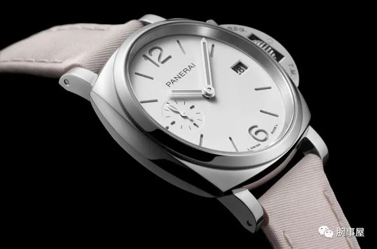 沛纳海与prada推出合作腕表,prada专门打造这个部分