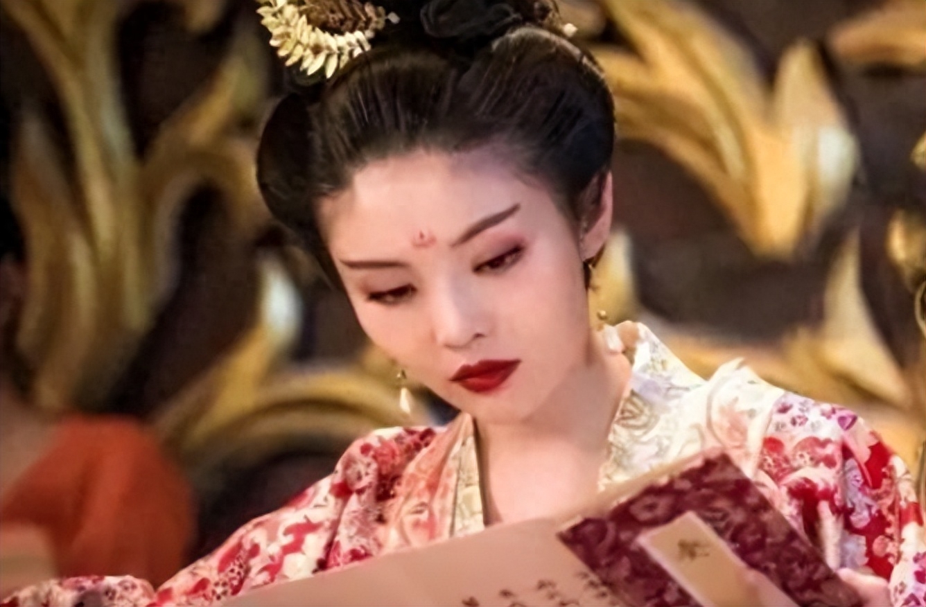 武则天死后上官婉儿成了李显嫔妃为何还敢跟武三思勾搭成奸