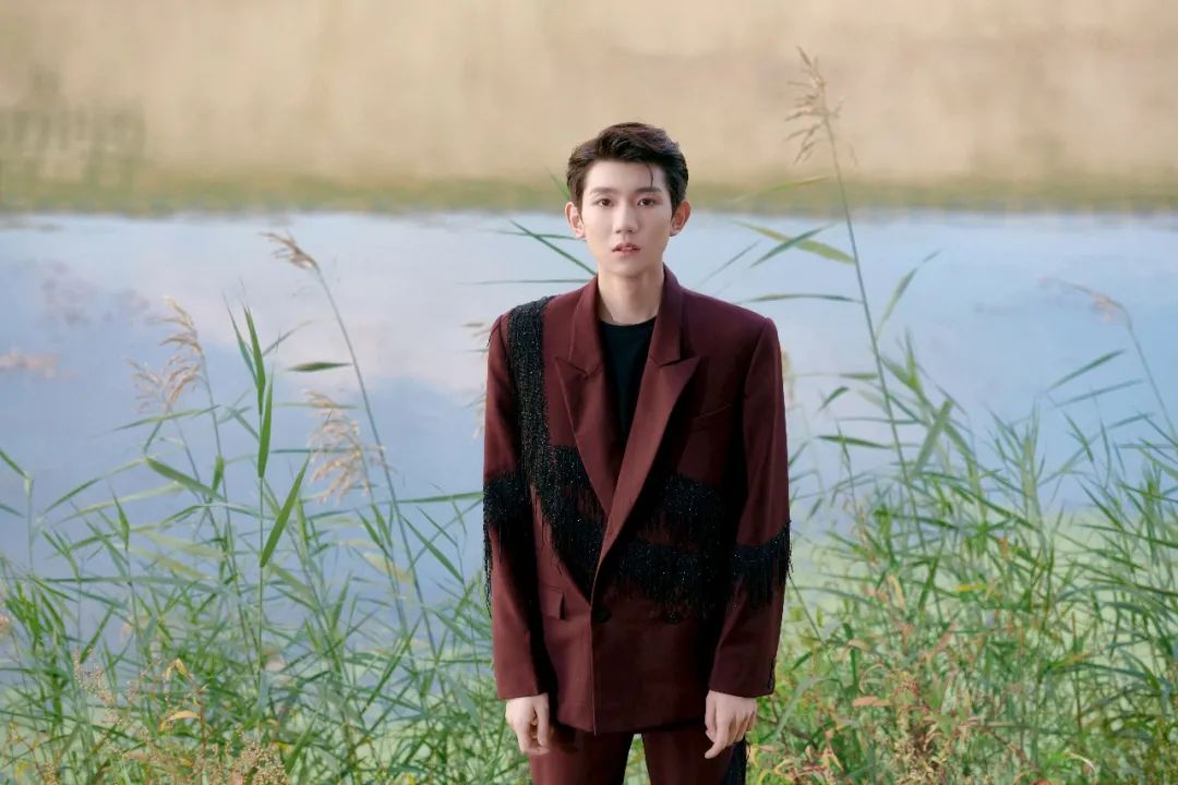 「我们的歌」王源深情演唱《忘情水》