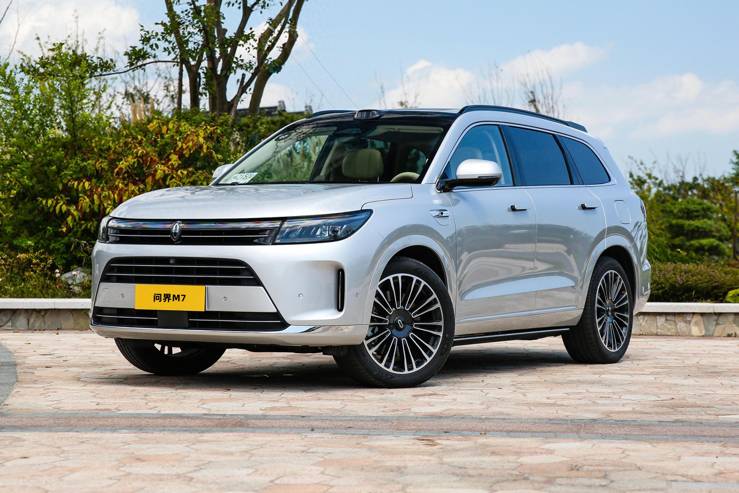 2024款问界m7上市搭载huawei ads 2.0智能系统,售价24.98万元起