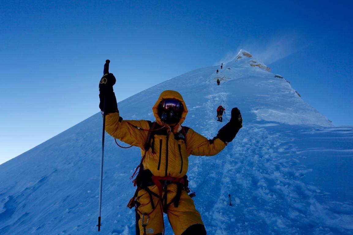 爬珠穆朗玛峰需要什么条件
