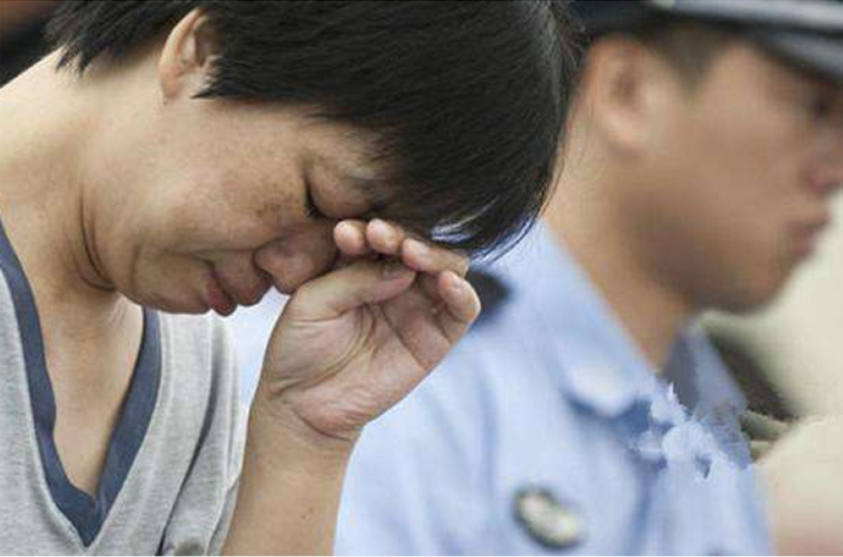 回顾杀害2个儿子的狠心妇人上千人为她求情背后有何隐情