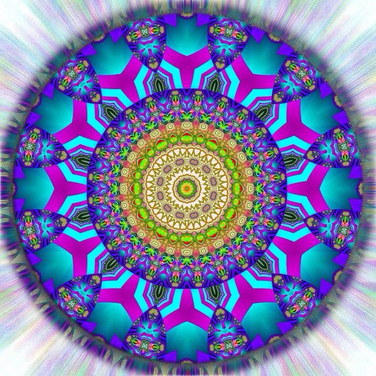 心理测试:选择下面一朵曼陀罗花,测试一下你的直觉力准吗?