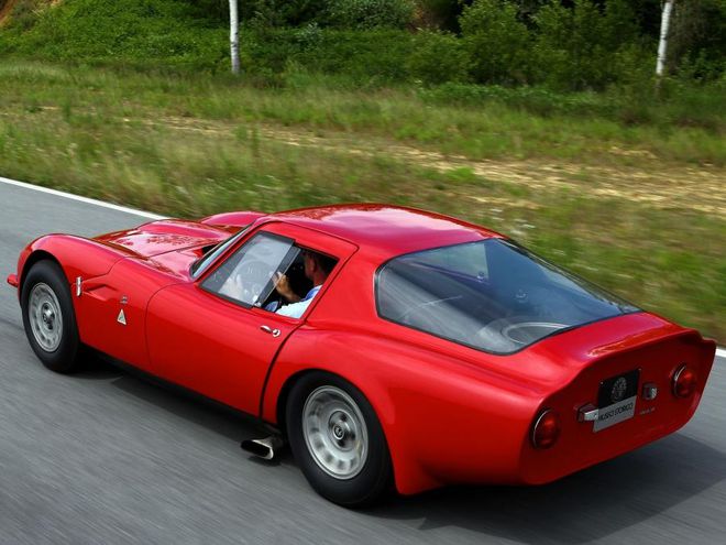 阿尔法罗密欧 giulia轿跑车(1962-1973)