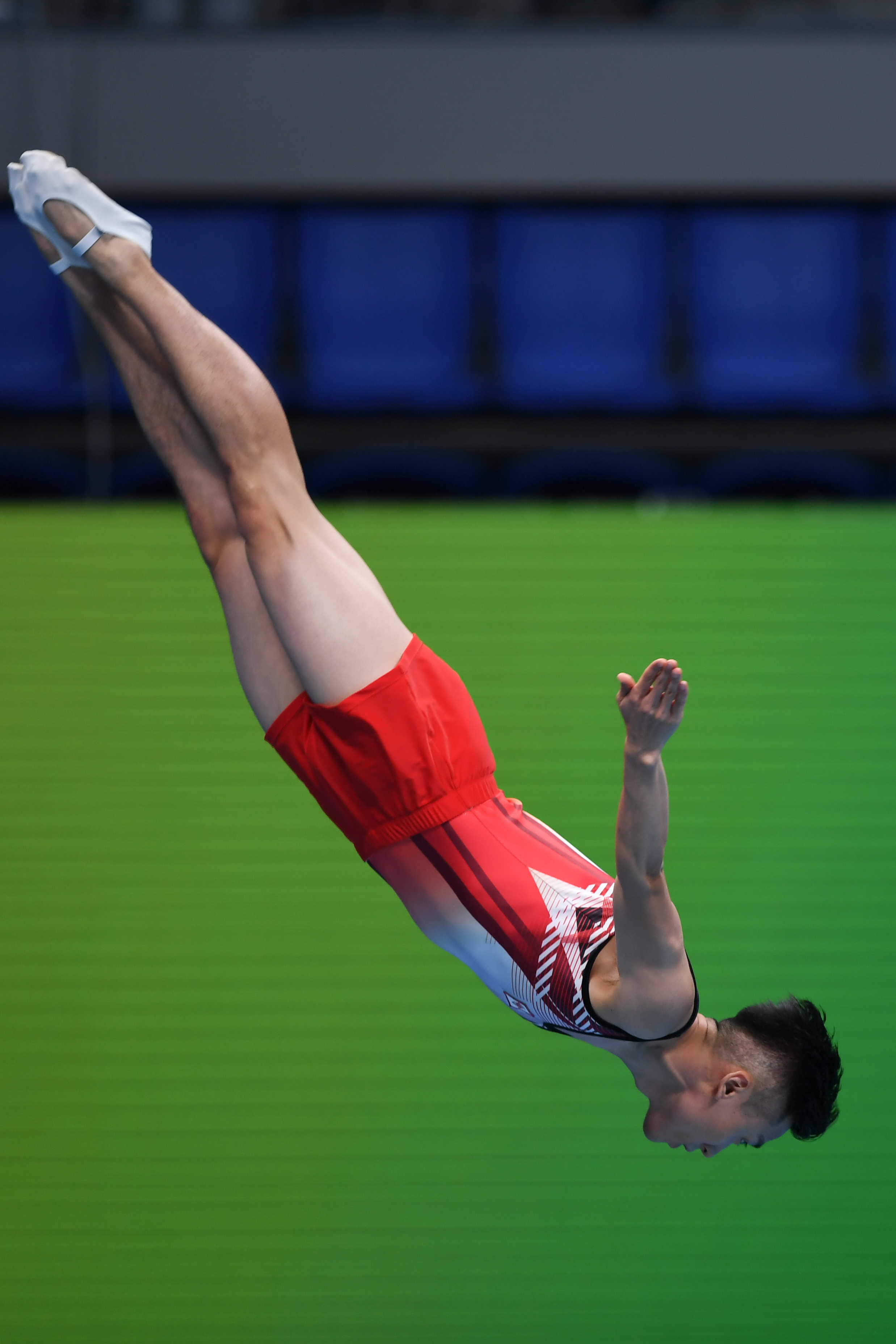 蹦床——董栋晋级男子个人决赛