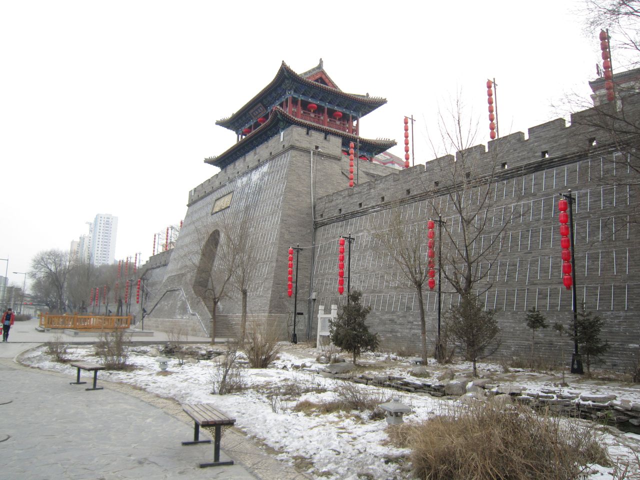 11世纪宋朝李远在《青唐录》中对青唐城与东西城的描述是怎样的?