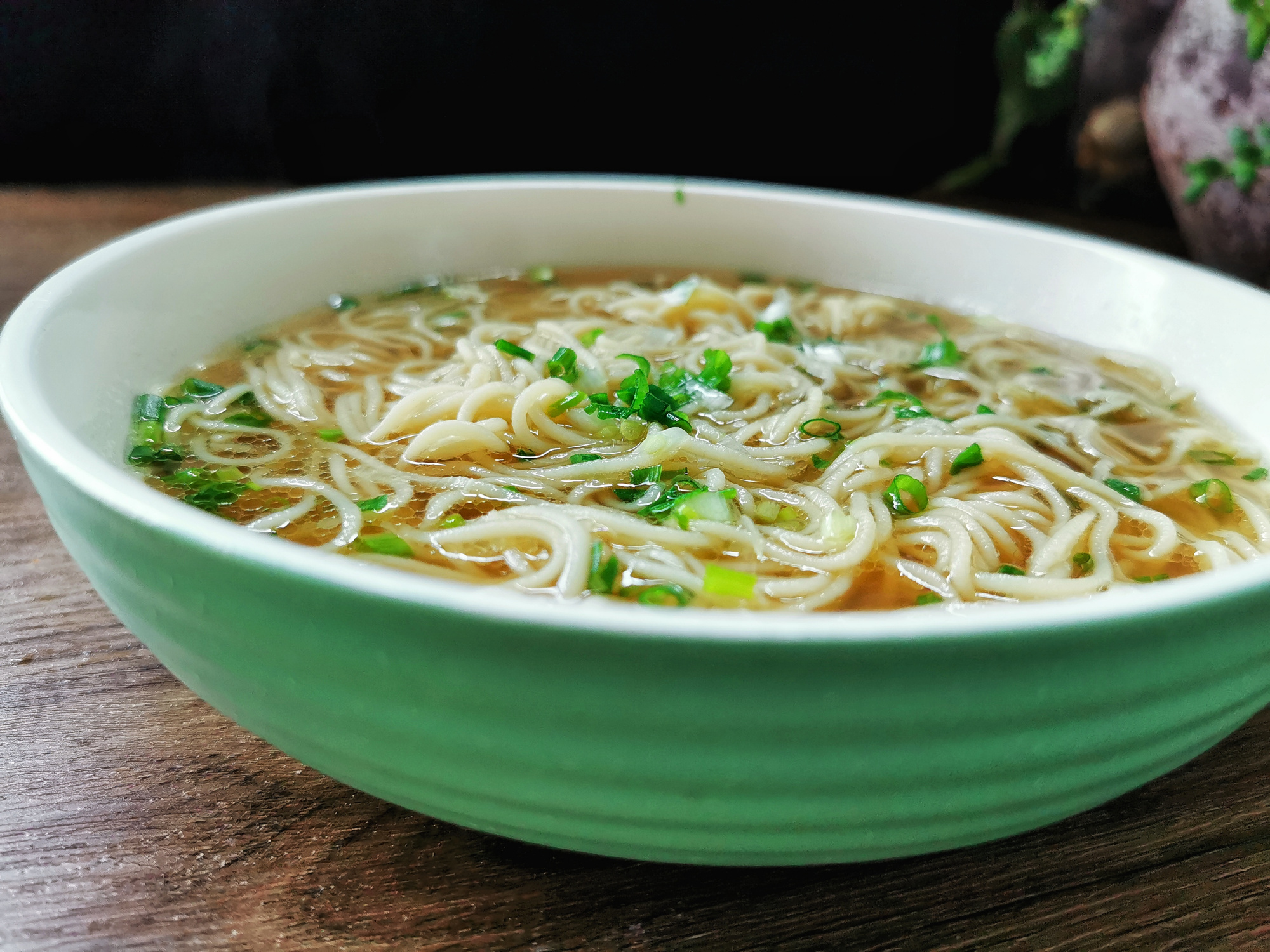 面条最简单最本味的吃法,便是一碗阳春面